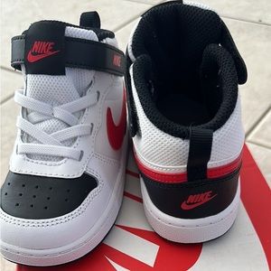 New toddler nike shoes